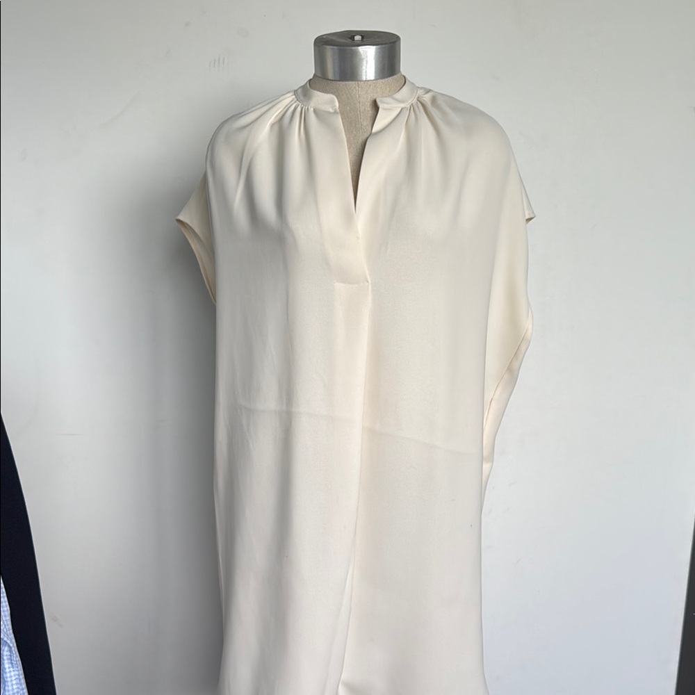 Vince Elegant Cream dress oversized look size XXS